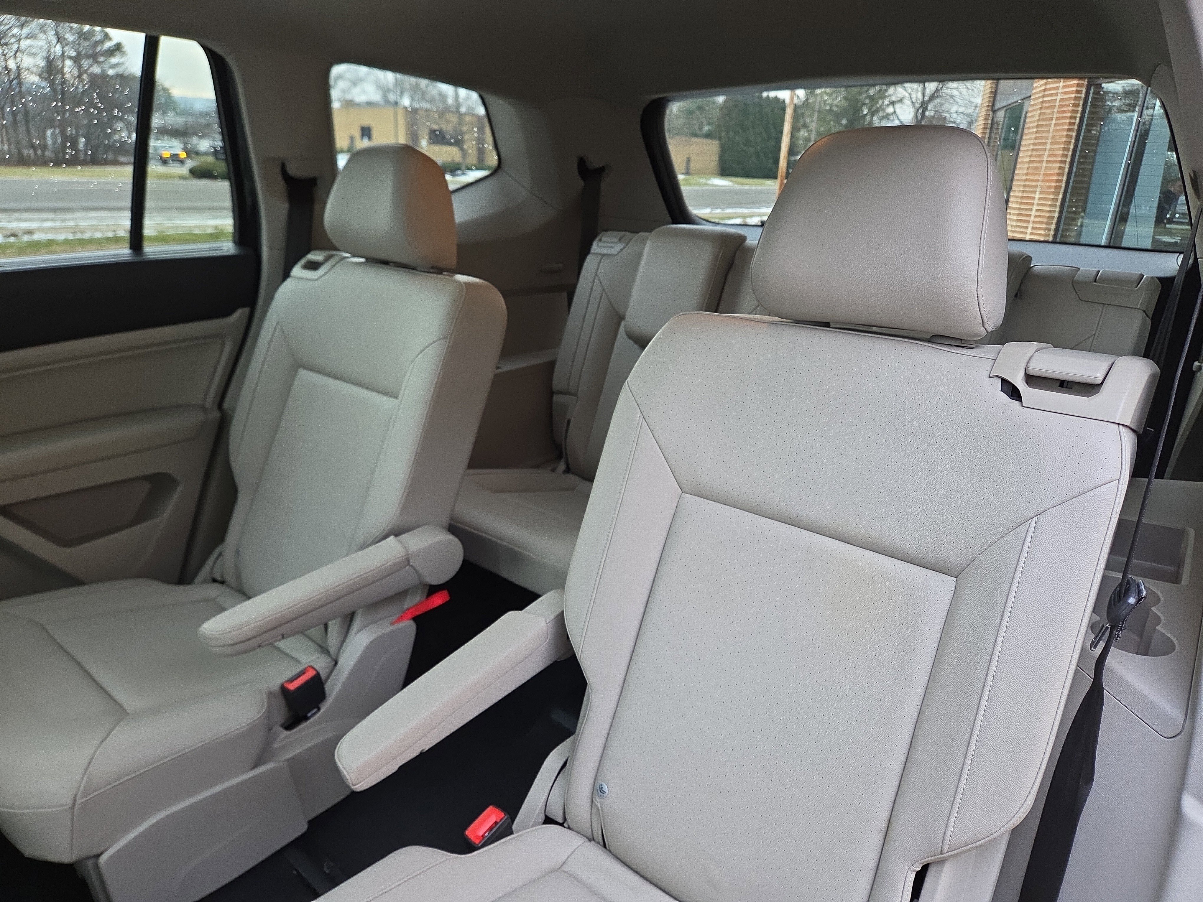 Used 2019 Volkswagen Atlas SE w/ Panoramic Sunroof Package image 13