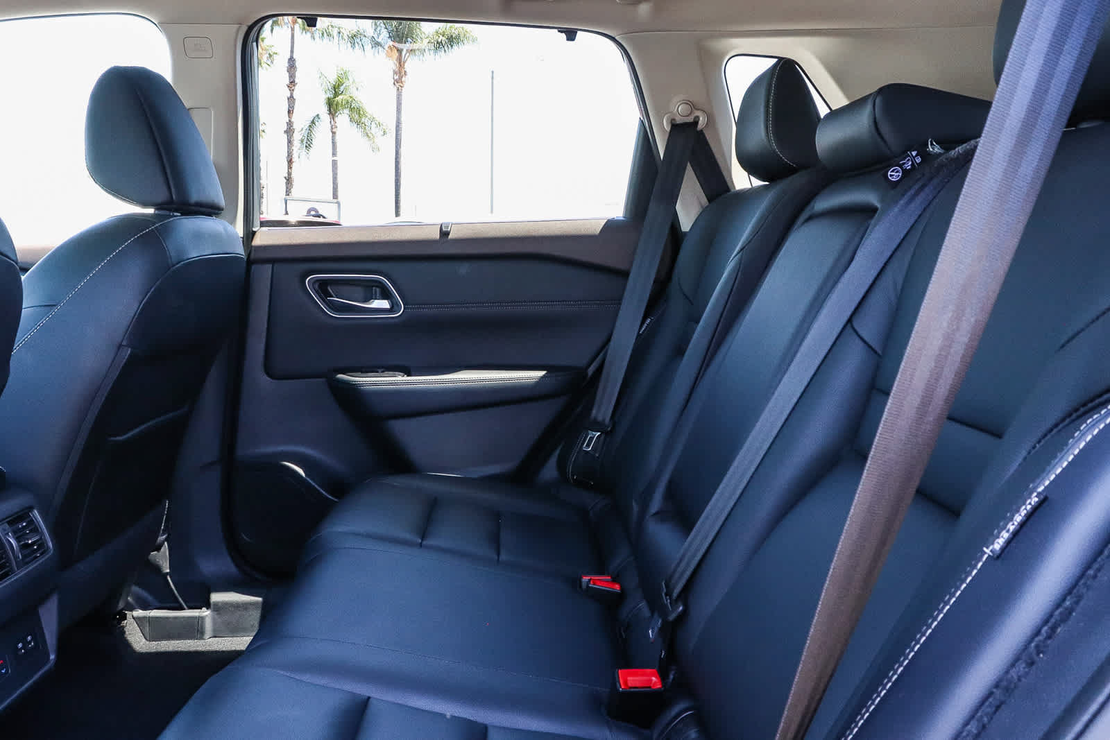 Used 2021 Nissan Rogue SL w/ Premium Package FWD image 26