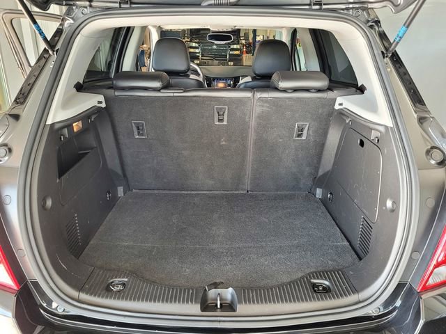 Used 2018 Chevrolet Trax Premier w/ Midnight Edition image 26