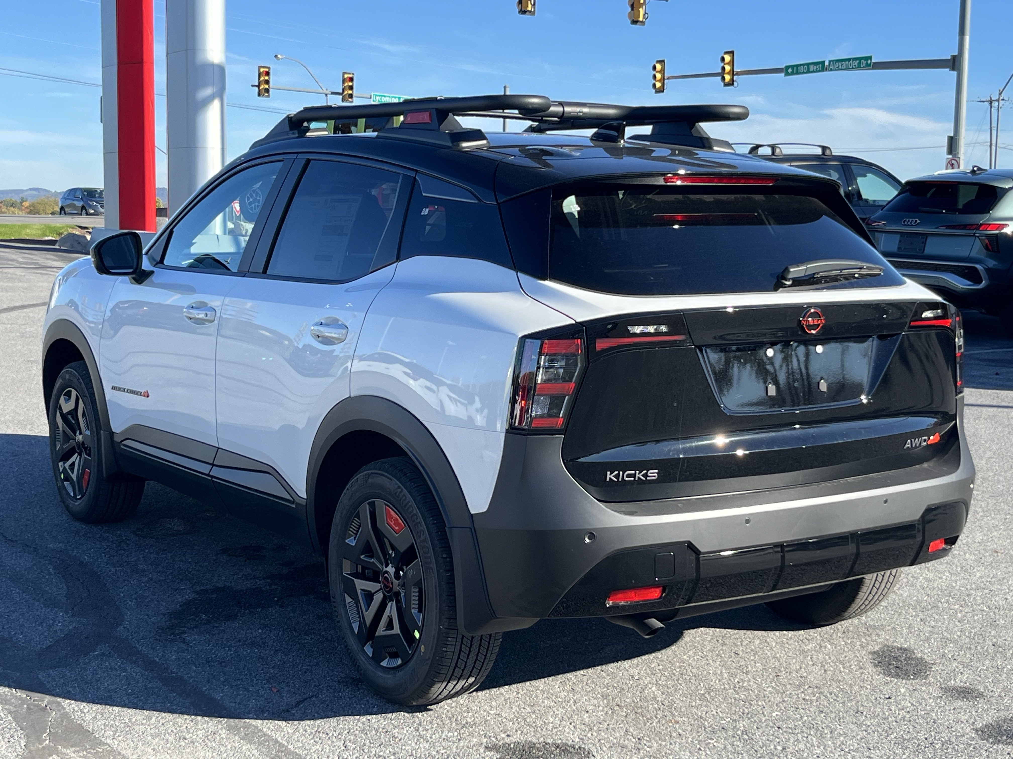 New 2027 Nissan Kicks SV w/ Rock Creek Edition AWD/4WD image 5
