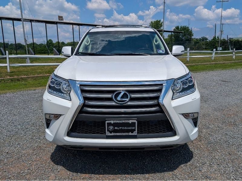 Used 2019 Lexus GX 460 Premium AWD/4WD image 2