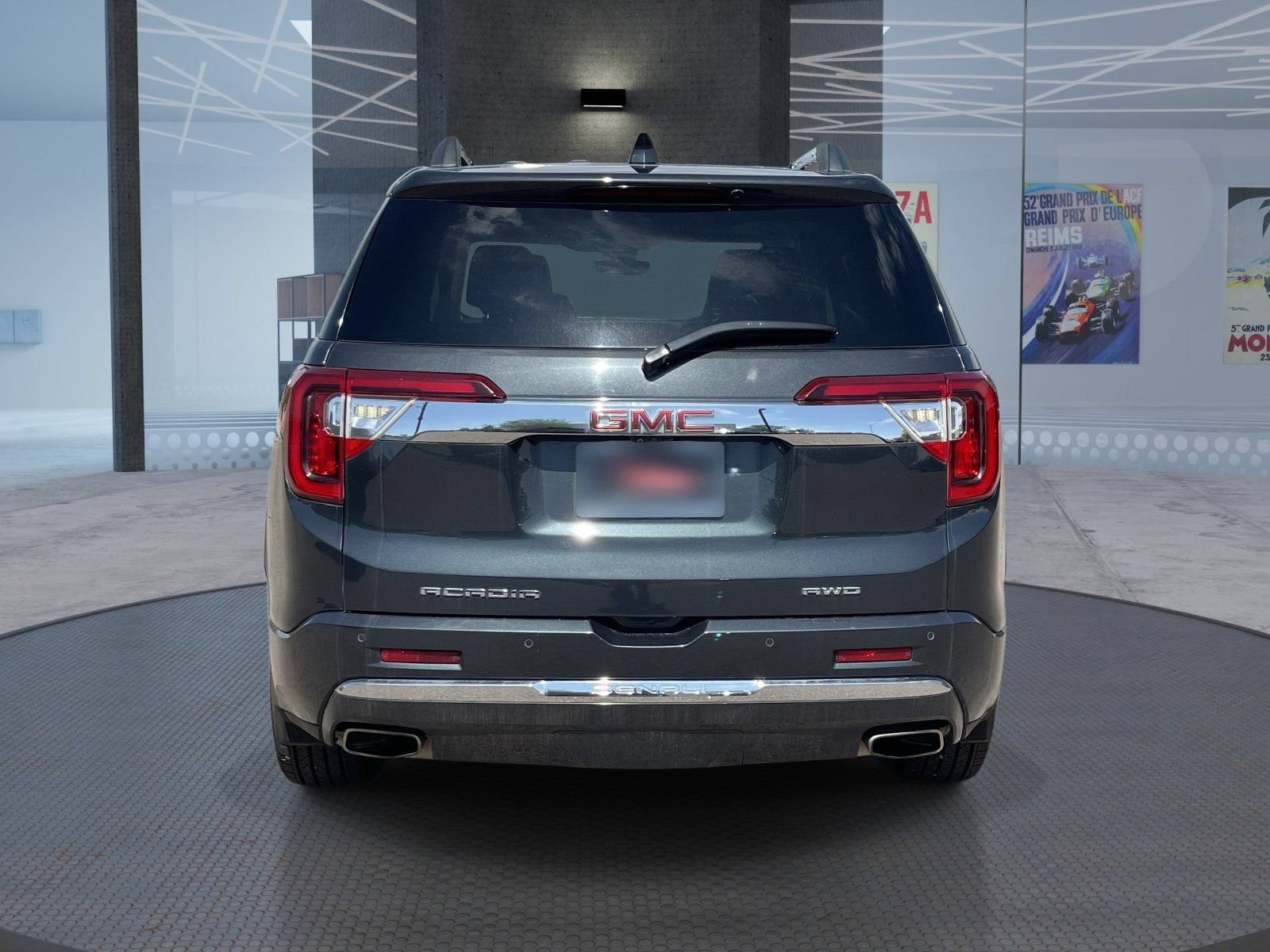 Certified 2021 GMC Acadia Denali w/ Denali Ultimate Package AWD/4WD image 5