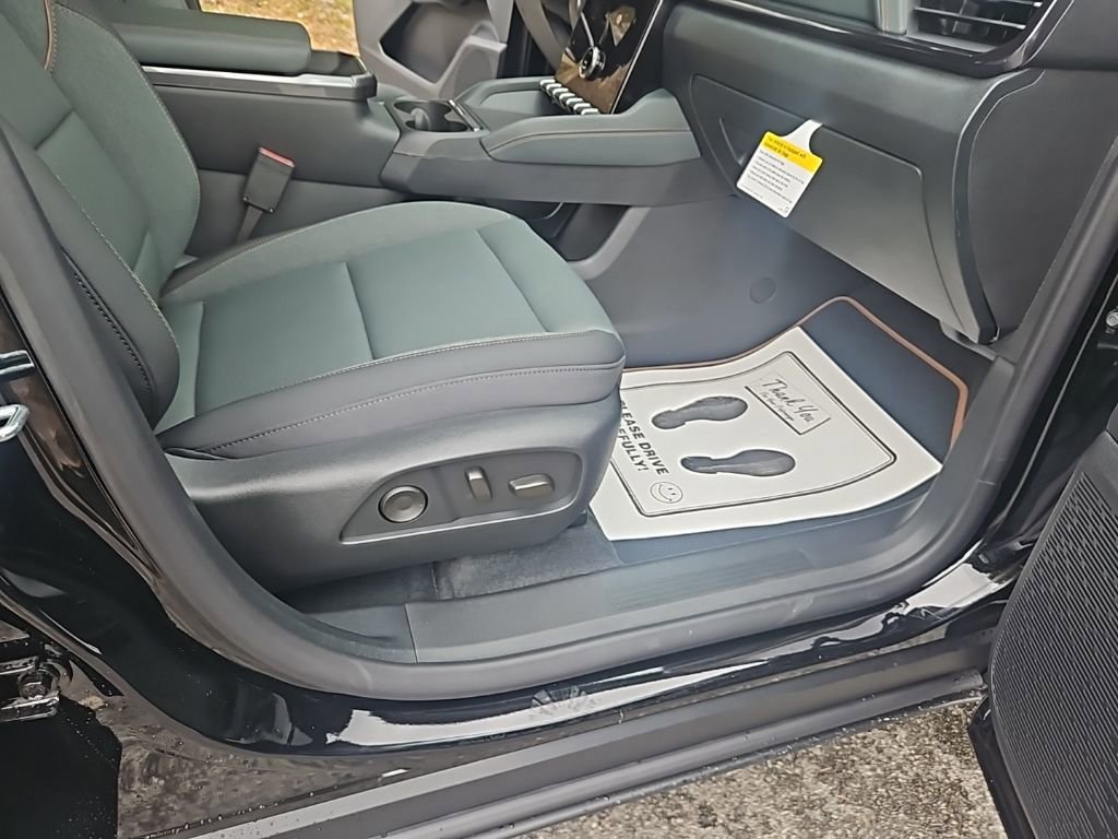 New 2026 GMC Terrain AT4 w/ Convenience Package III image 22