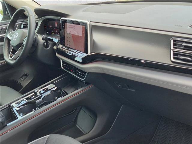 Used 2024 Volkswagen Atlas Peak Edition SEL AWD/4WD image 23