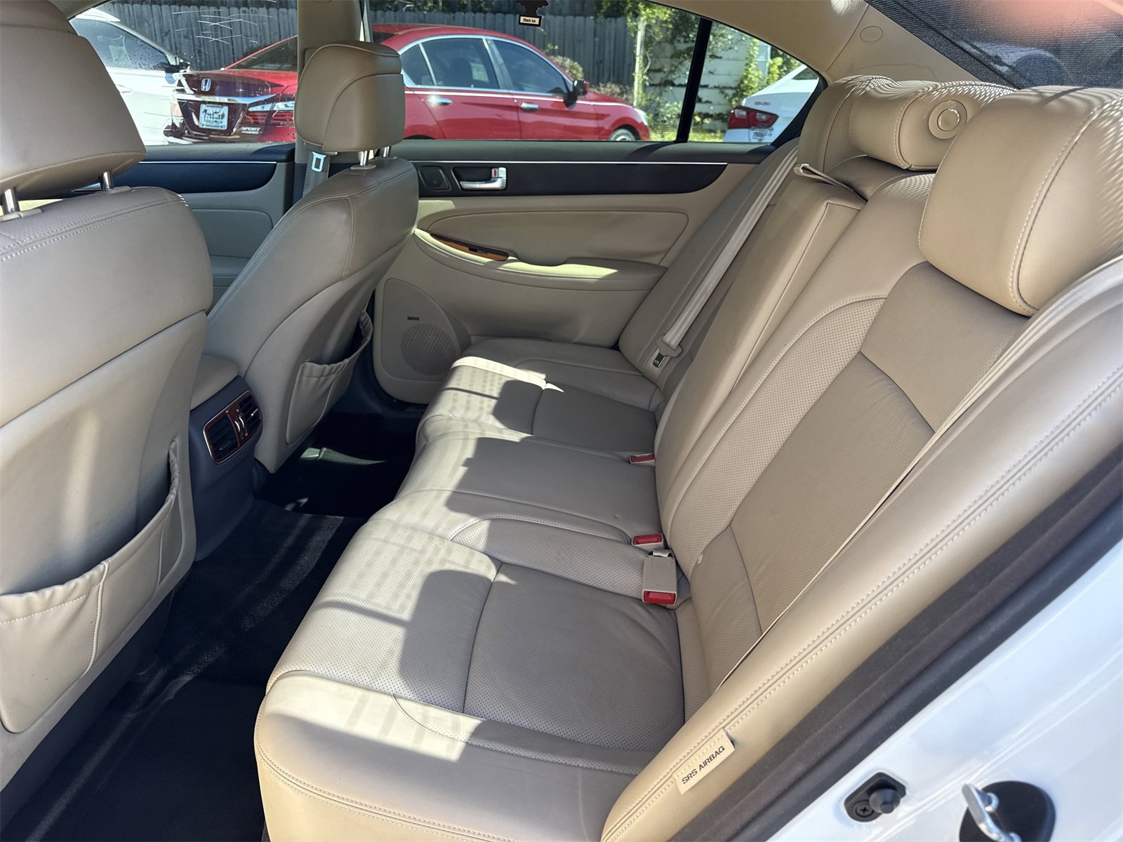 Used 2013 Hyundai Genesis 3.8 w/ Premium Pkg image 11