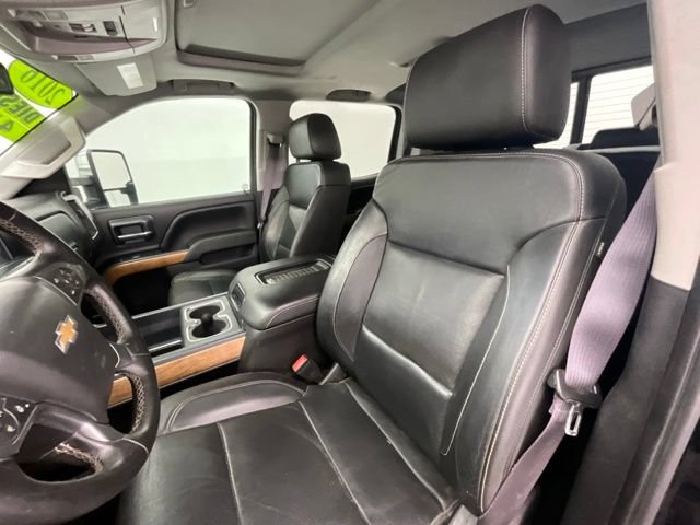 Used 2016 Chevrolet Silverado 2500 LTZ w/ Duramax Plus Package AWD/4WD image 5