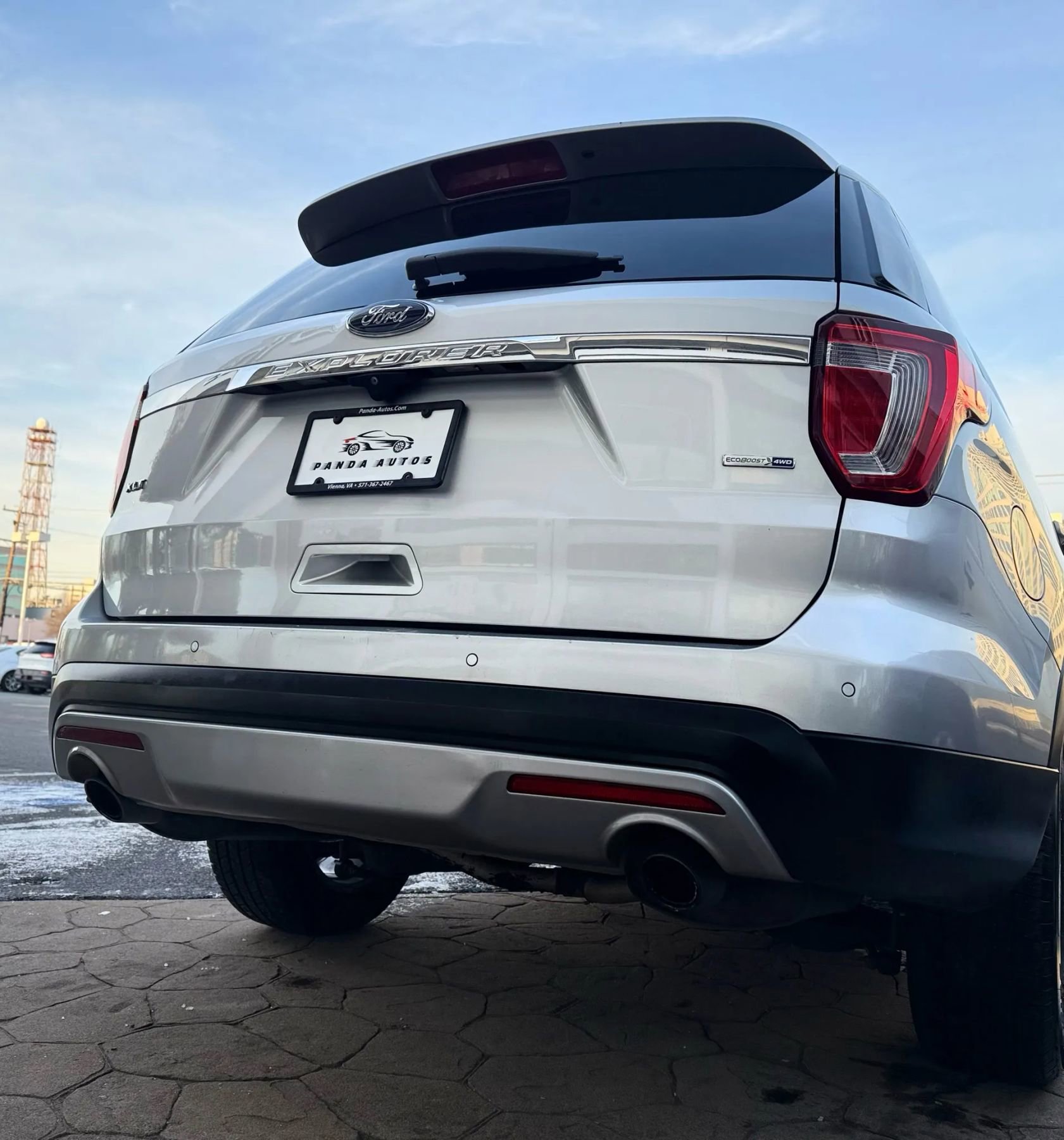 Used 2016 Ford Explorer XLT w/ Equipment Group 202A image 51