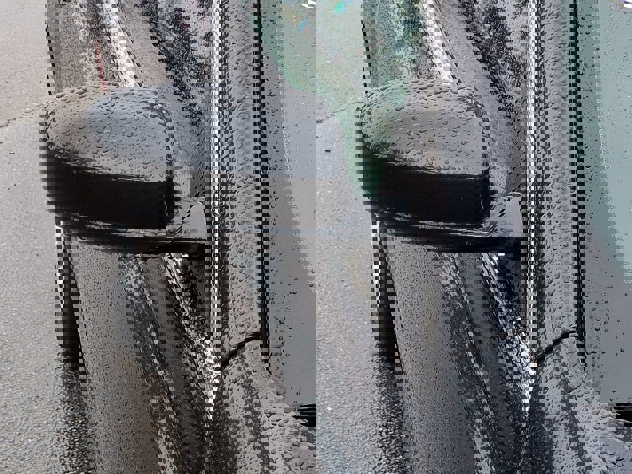 Used 2016 Chrysler 300 Limited w/ Driver Convenience Group image 11