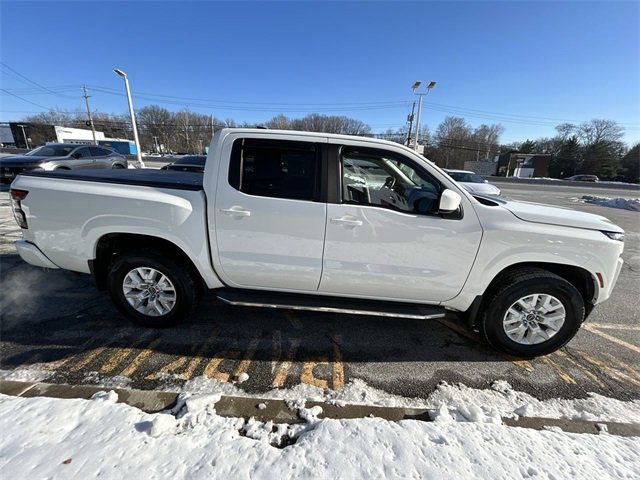 Certified 2022 Nissan Frontier SV w/ Technology Package image 9