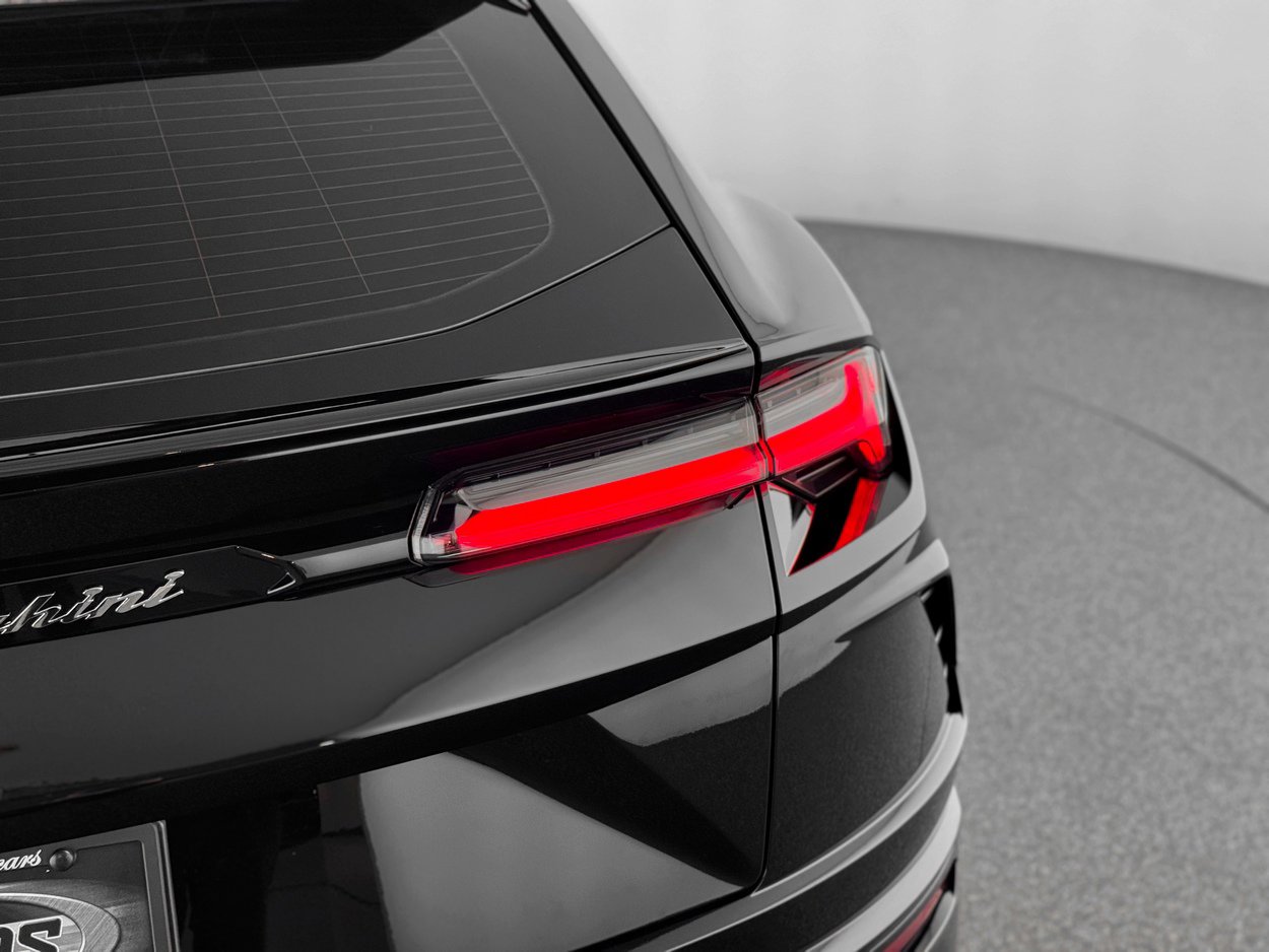 Used 2022 Lamborghini Urus image 43