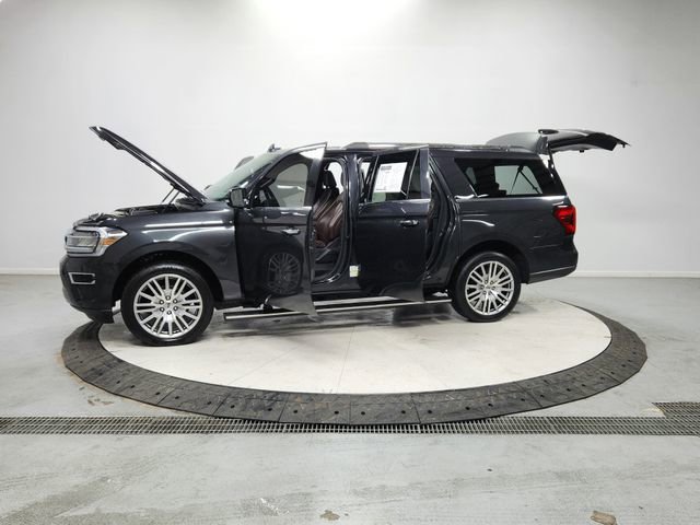Used 2023 Ford Expedition Max Limited image 12