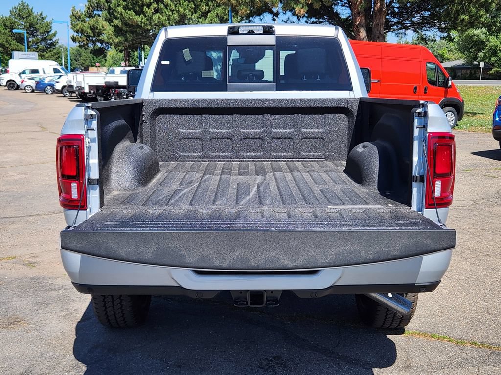 New 2026 RAM 2500 Laramie AWD/4WD image 11