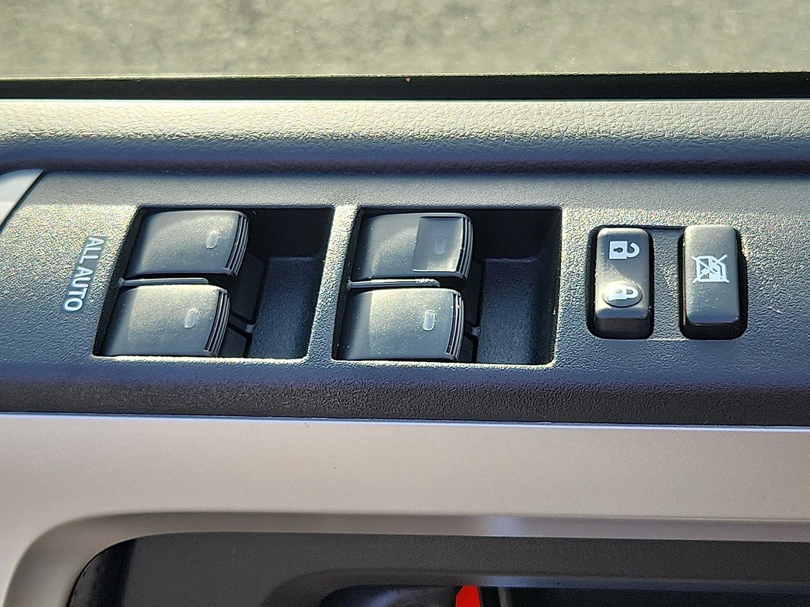 Used 2018 Toyota 4Runner SR5 Premium image 26