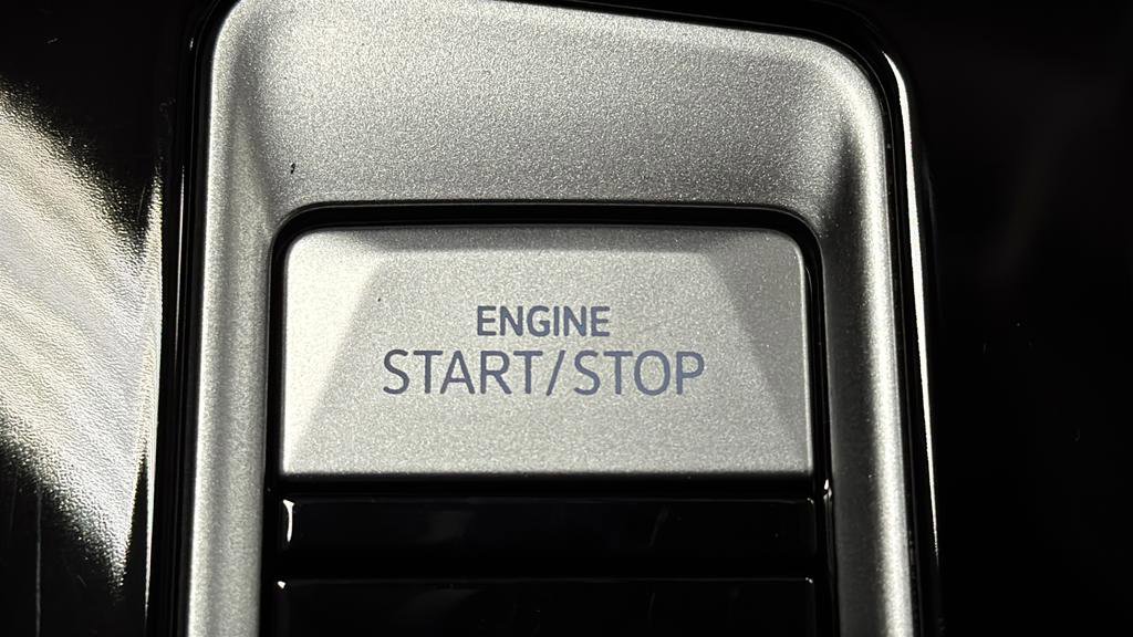 Used 2024 Volkswagen Atlas Peak Edition SEL image 22