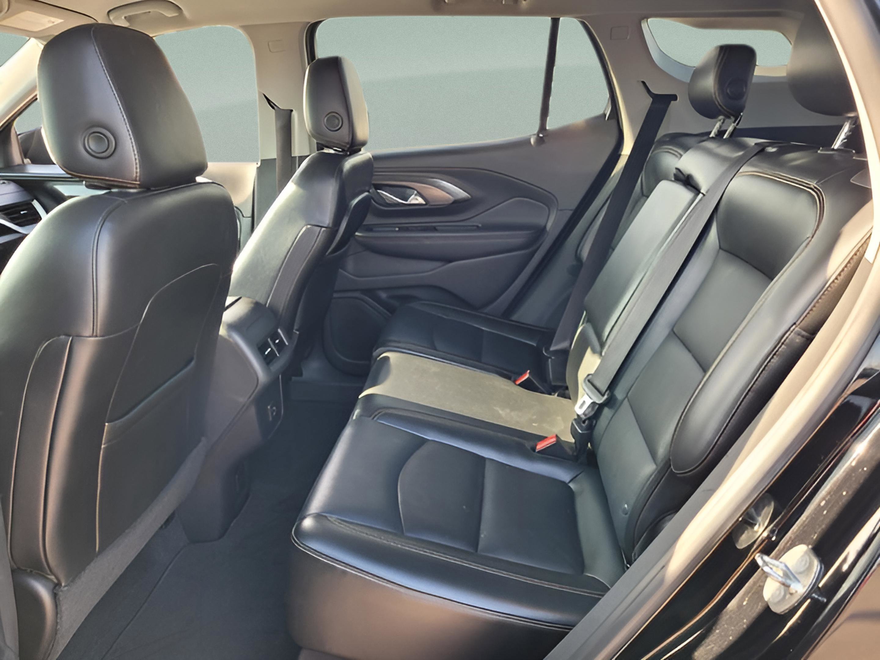 Used 2019 GMC Terrain SLT w/ Preferred Package image 15