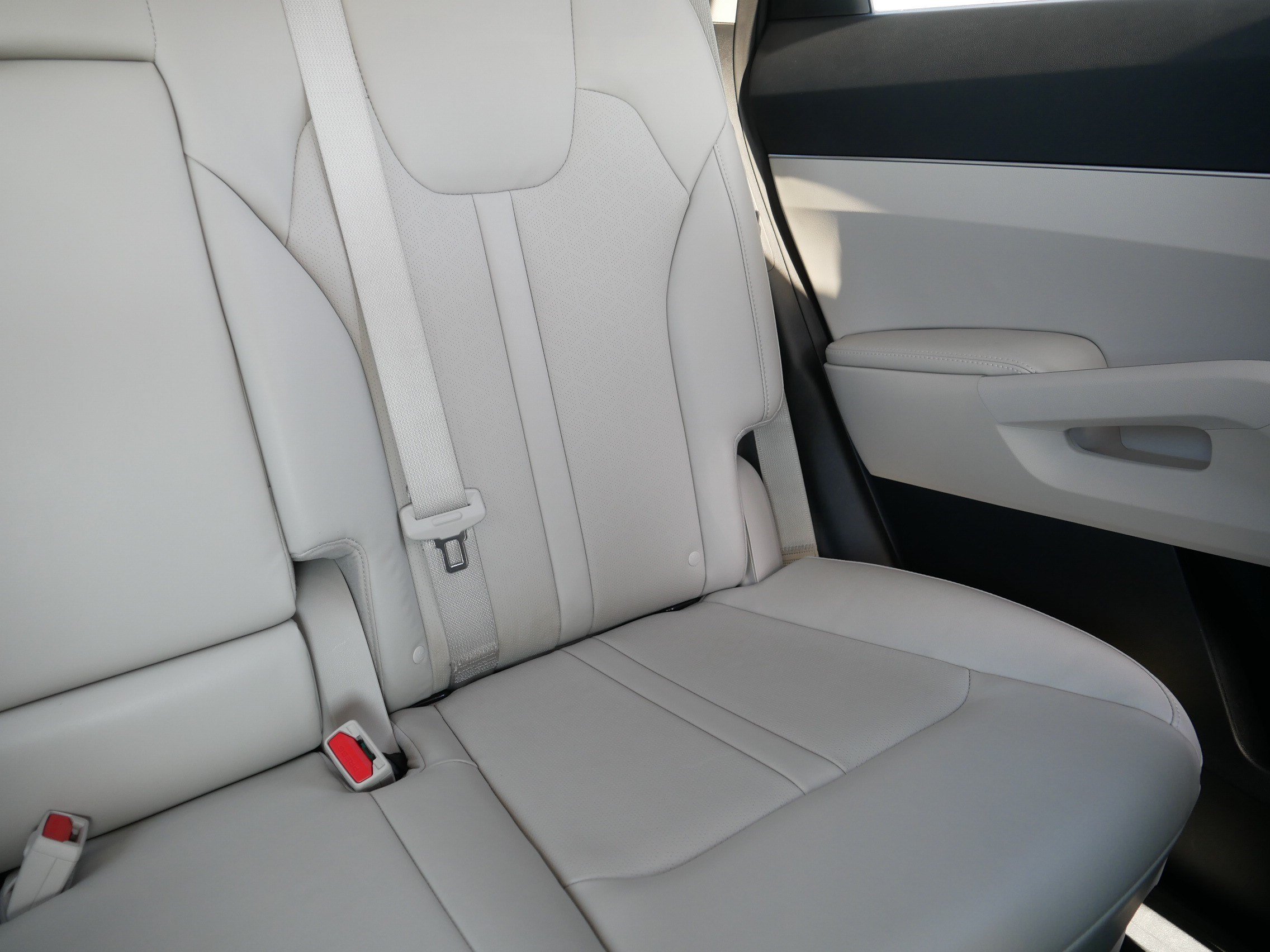 Used 2022 Kia Sorento S w/ Panoramic Sunroof Package AWD/4WD image 14
