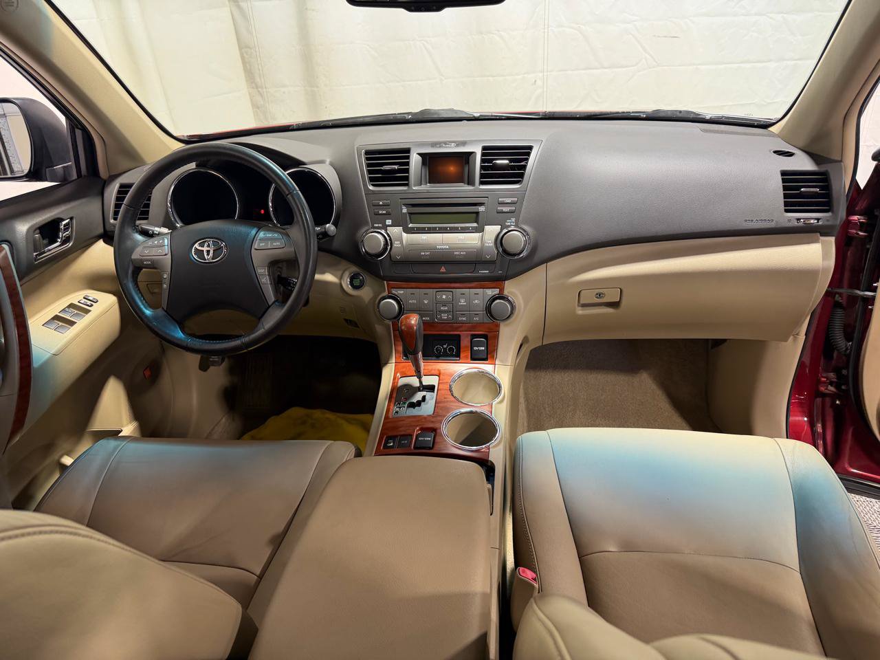 Used 2009 Toyota Highlander Limited AWD/4WD image 17