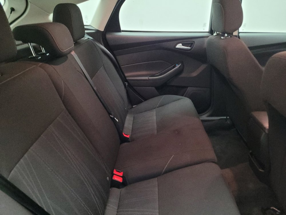 Used 2018 Ford Focus SE image 19
