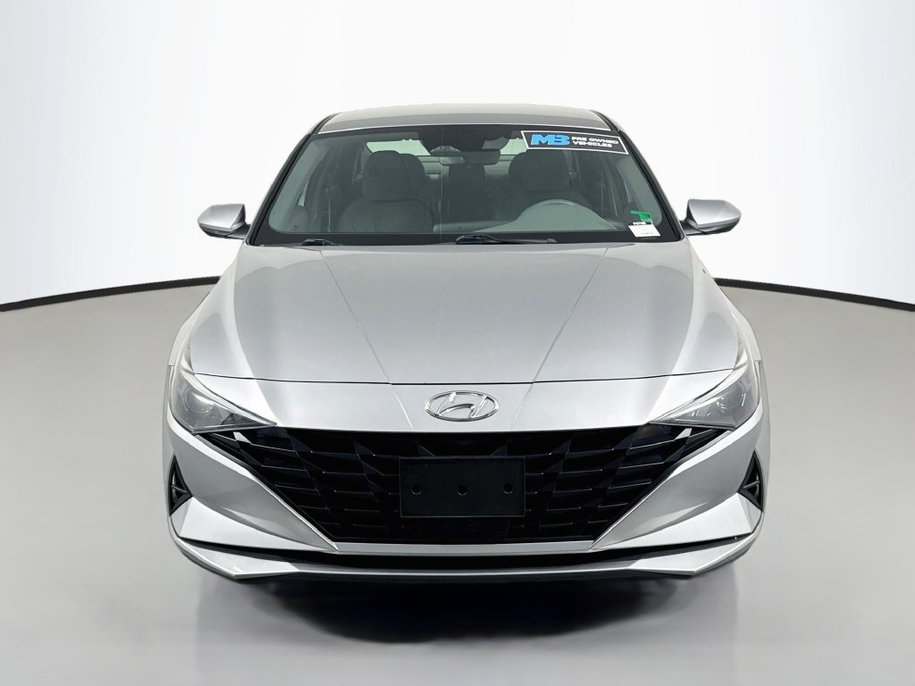 Used 2023 Hyundai Elantra SEL w/ Convenience Package FWD image 2