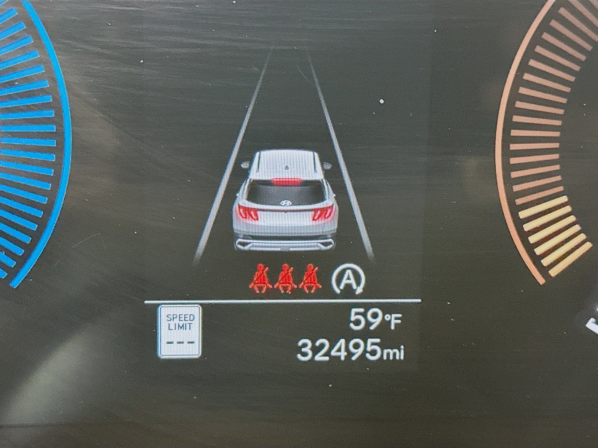 Used 2025 Hyundai Tucson SEL AWD/4WD image 19