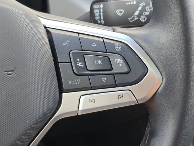 Used 2024 Volkswagen Taos SE AWD/4WD image 17