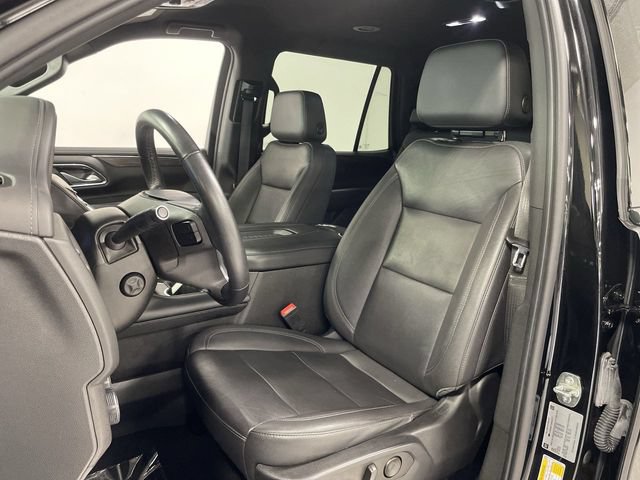 Used 2022 Chevrolet Tahoe LT w/ Luxury Package AWD/4WD image 13