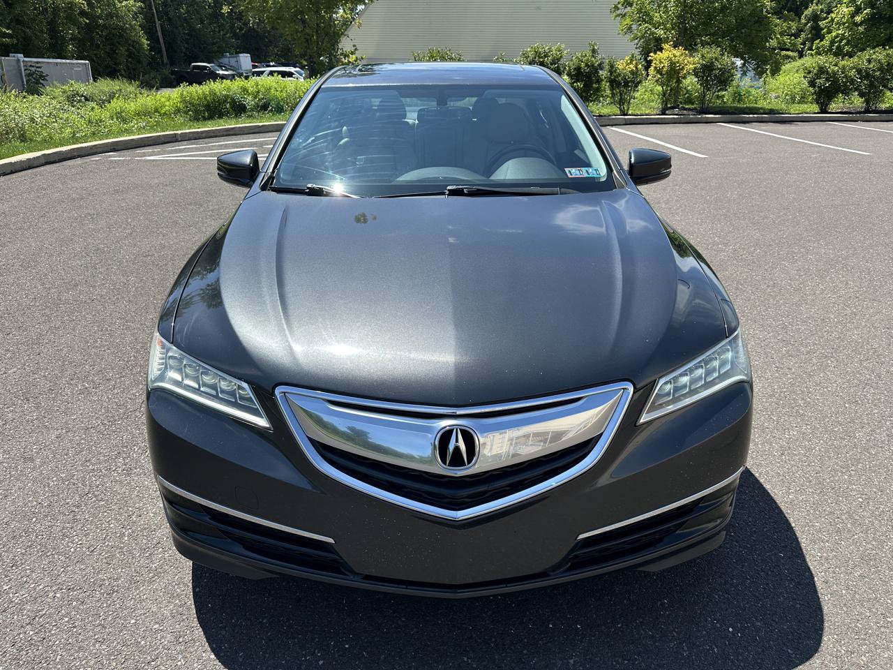 Used 2016 Acura TLX FWD image 2