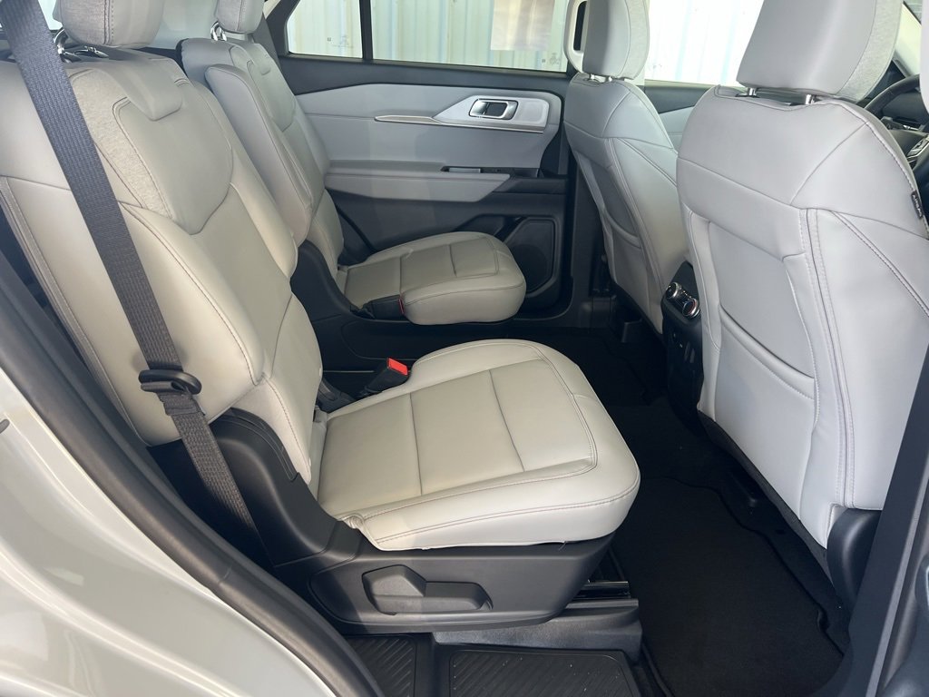 New 2026 Ford Explorer Active image 23
