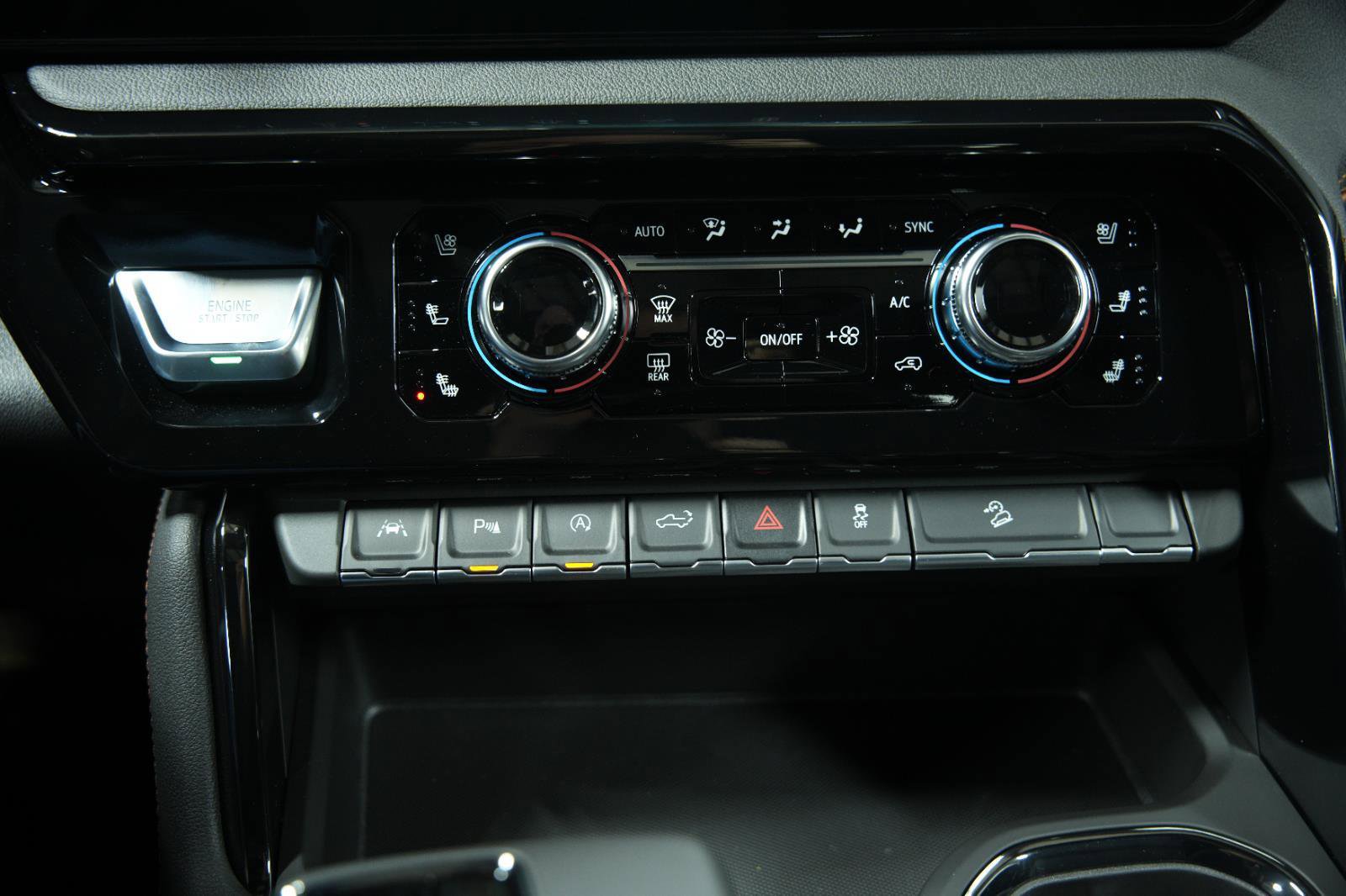 New 2026 GMC Sierra 1500 AT4 w/ AT4 Premium Package image 38