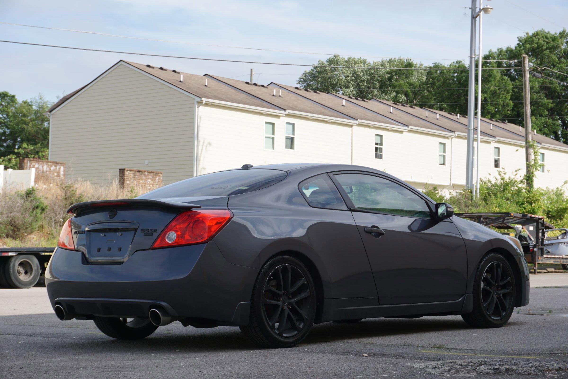 Used 2011 Nissan Altima 3.5 SR FWD image 5