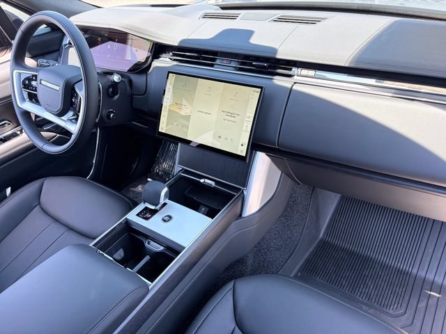 New 2026 Land Rover Range Rover Long Wheelbase SE AWD/4WD image 11