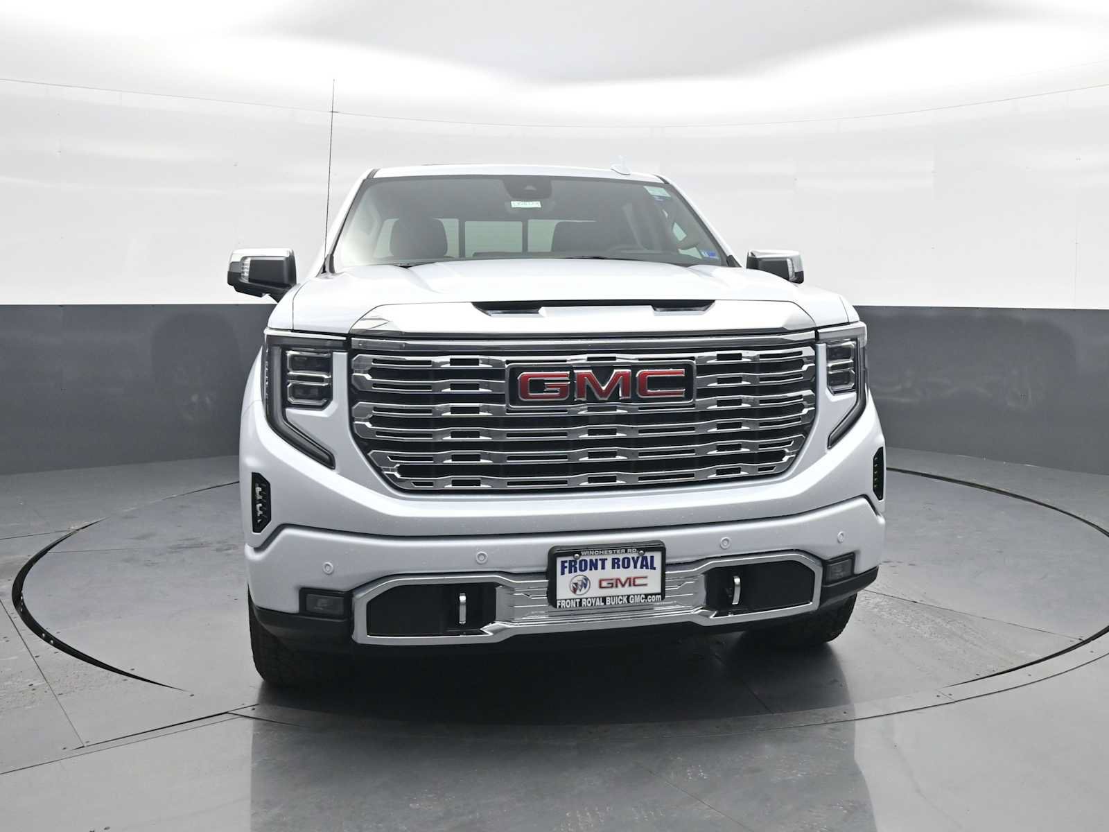 New 2026 GMC Sierra 1500 Denali w/ Technology Package AWD/4WD image 2