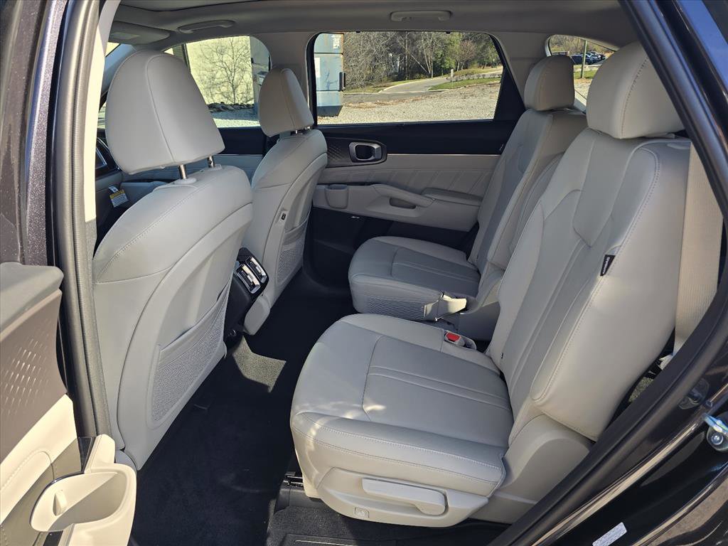 New 2026 Kia Sorento SX image 4