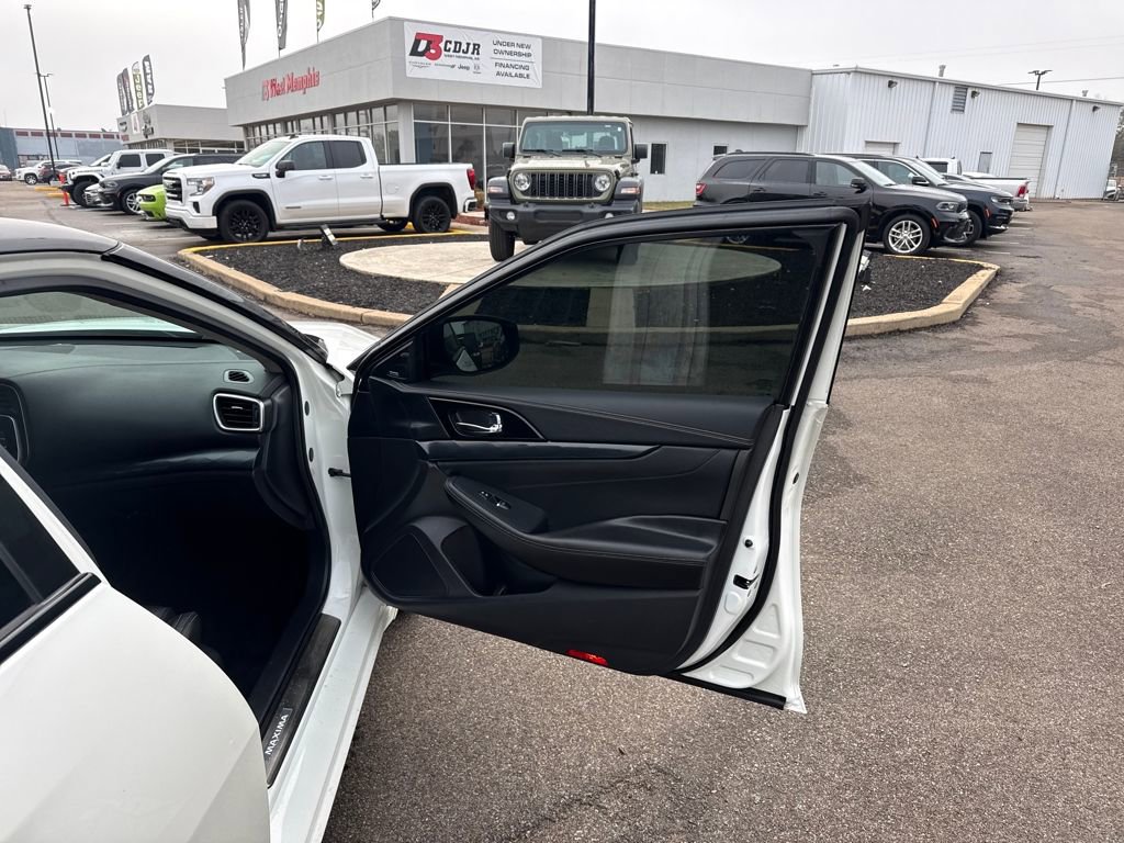 Used 2023 Nissan Maxima Platinum w/ Sport Mat Group image 14