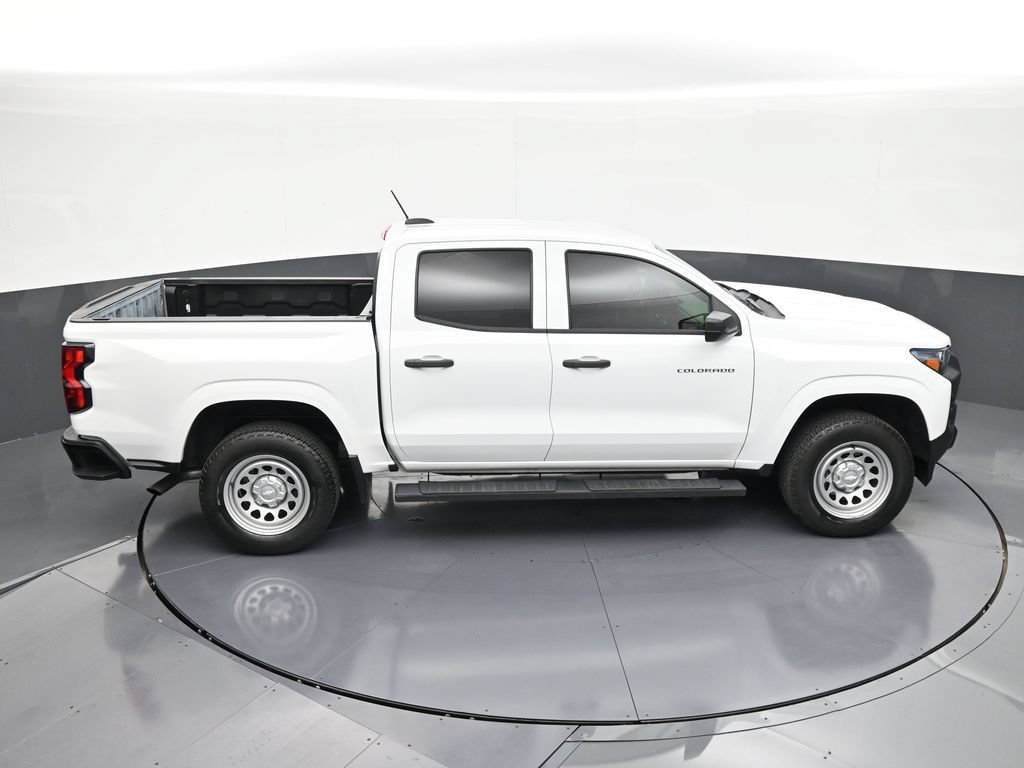 Used 2024 Chevrolet Colorado W/T w/ WT Convenience Package RWD image 17