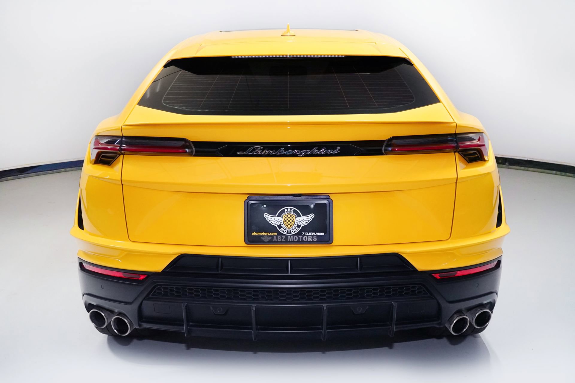 Used 2023 Lamborghini Urus S image 8