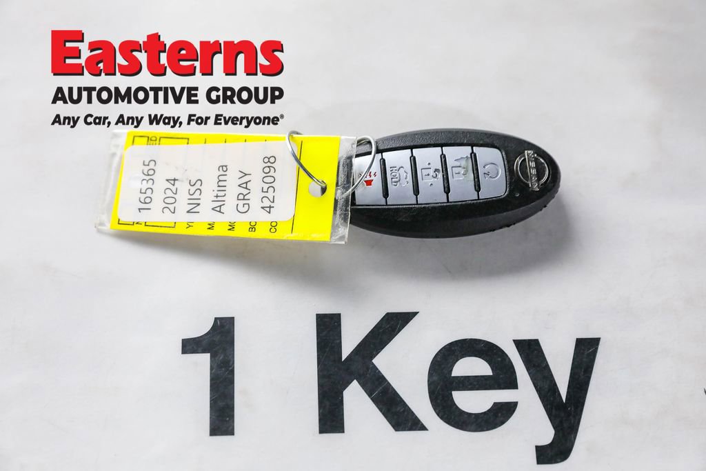 Used 2024 Nissan Altima 2.5 SV w/ SV Premium Package image 24