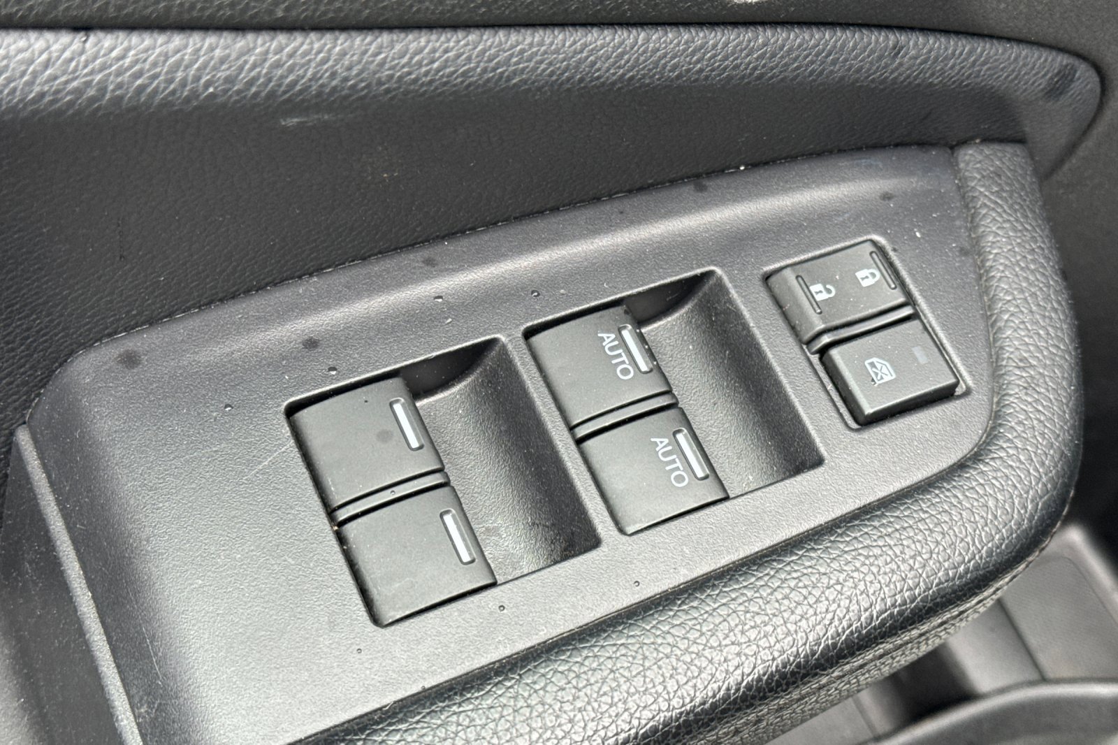 Used 2020 Honda Pilot Touring image 14