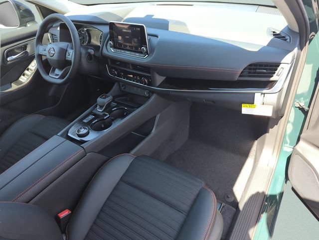 New 2026 Nissan Rogue SV AWD/4WD image 19