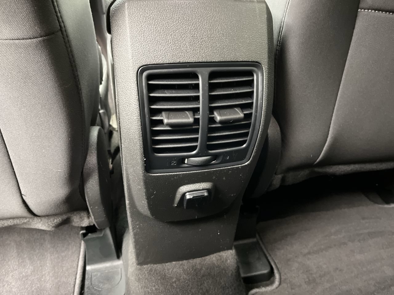 Used 2019 Ford Escape SE AWD/4WD image 12