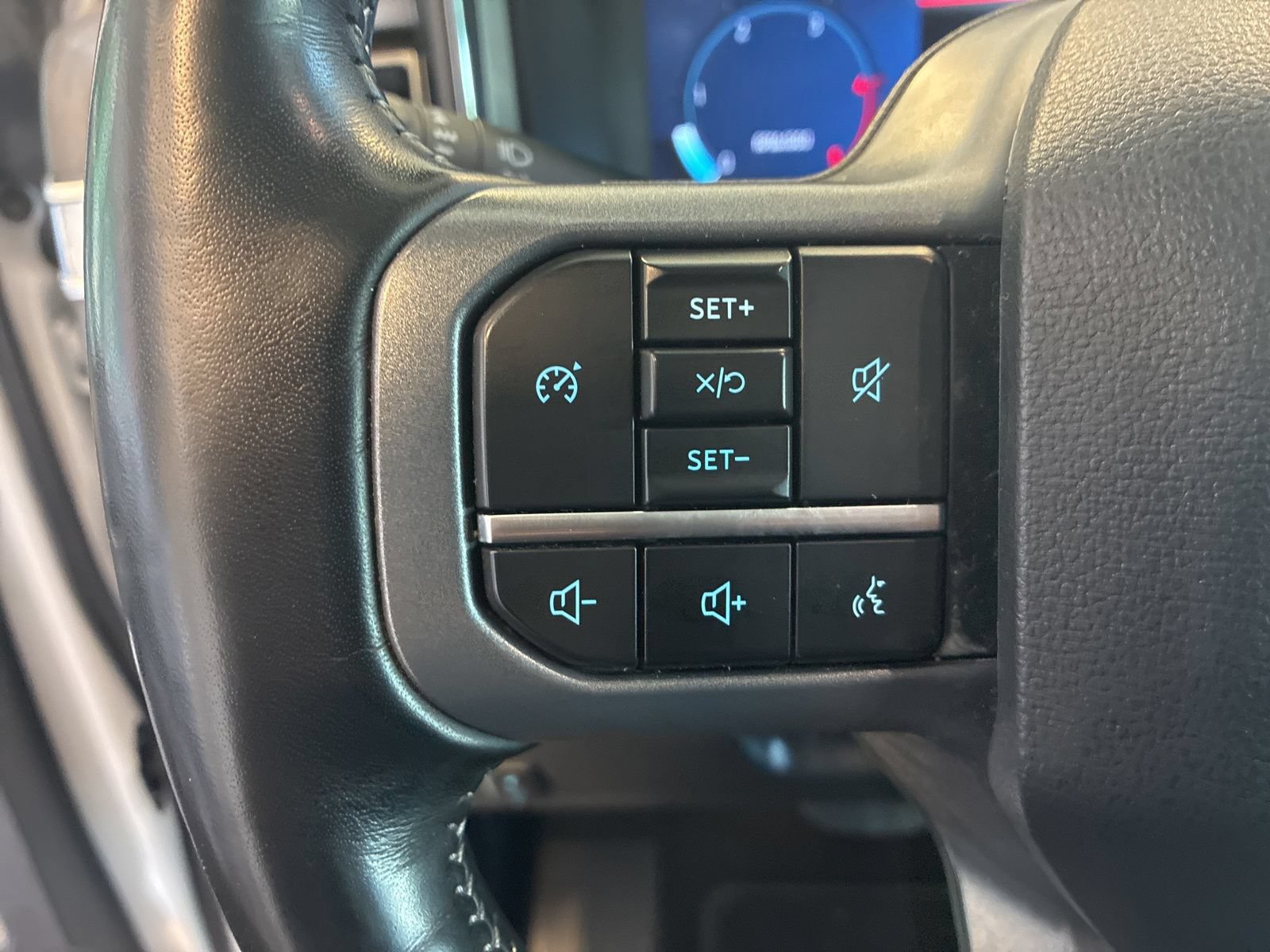 Used 2024 Ford F250 Lariat AWD/4WD image 21