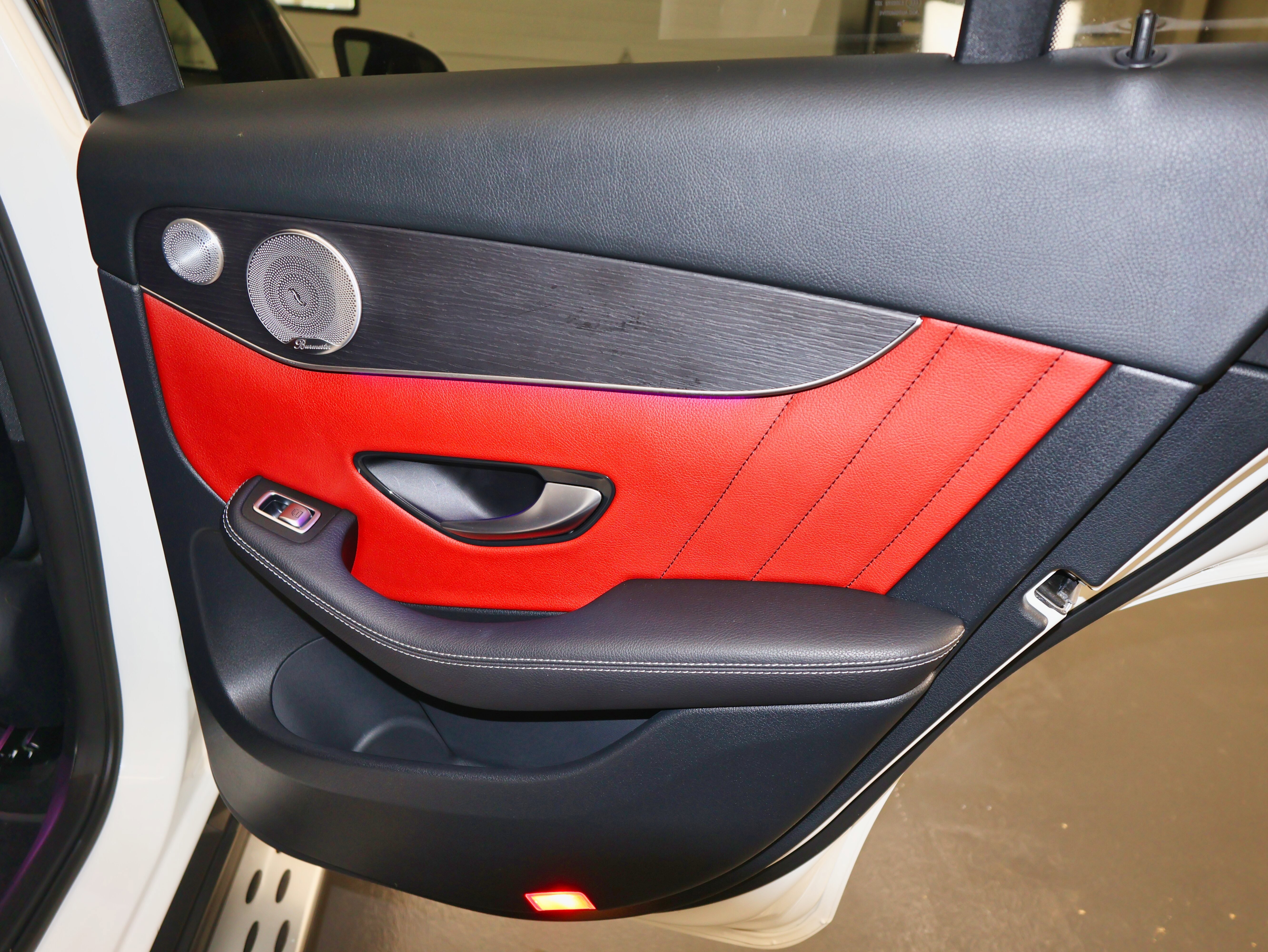 Used 2020 Mercedes-Benz GLC 300 4MATIC Coupe image 44