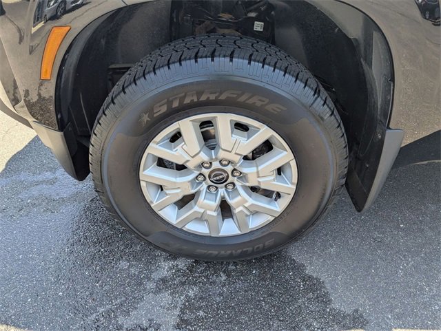 Used 2022 Nissan Frontier SV w/ Technology Package image 25