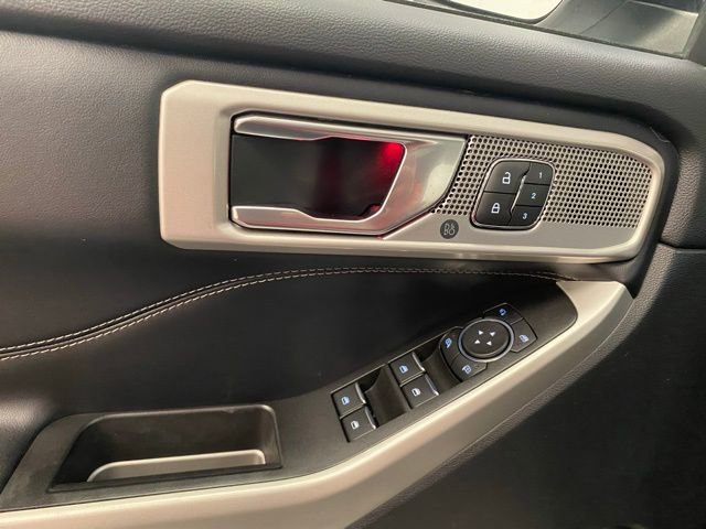 Used 2022 Ford Explorer Limited w/ Hybrid Equipment Group 310A AWD/4WD image 21