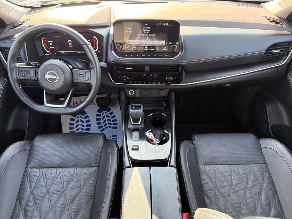 Used 2023 Nissan Rogue Platinum w/ Platinum Premium Package image 15