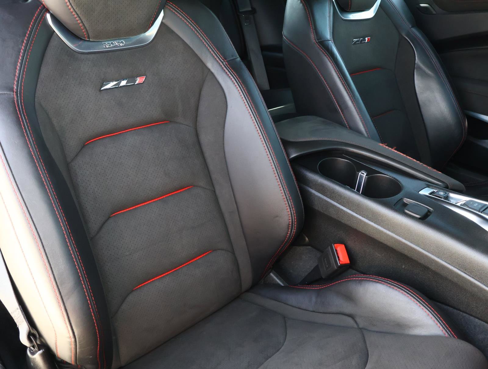 Used 2021 Chevrolet Camaro ZL1 image 14