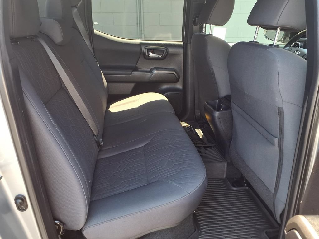 Used 2019 Toyota Tacoma TRD Sport RWD image 34