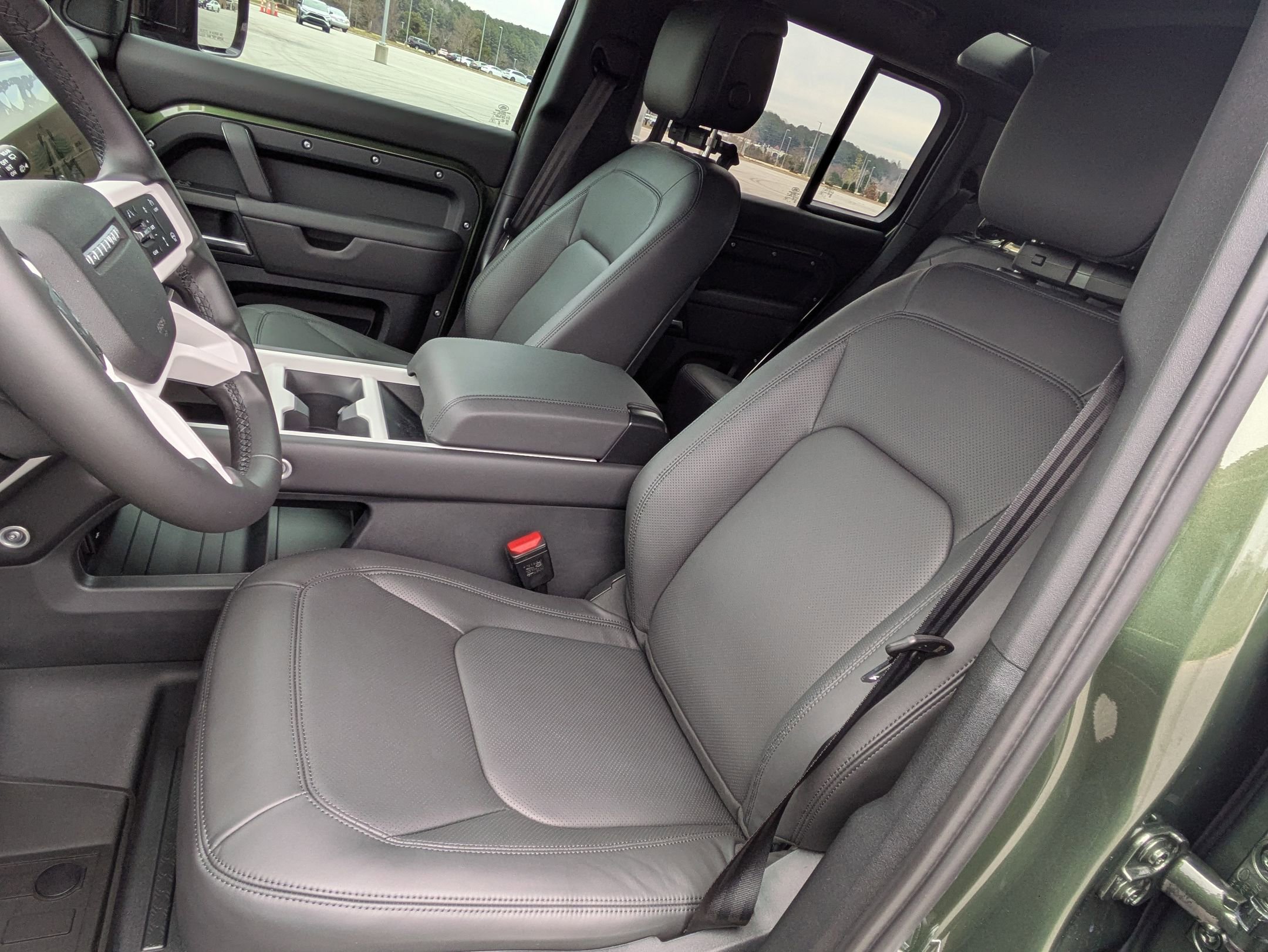 New 2026 Land Rover Defender 110 X-Dynamic SE image 20