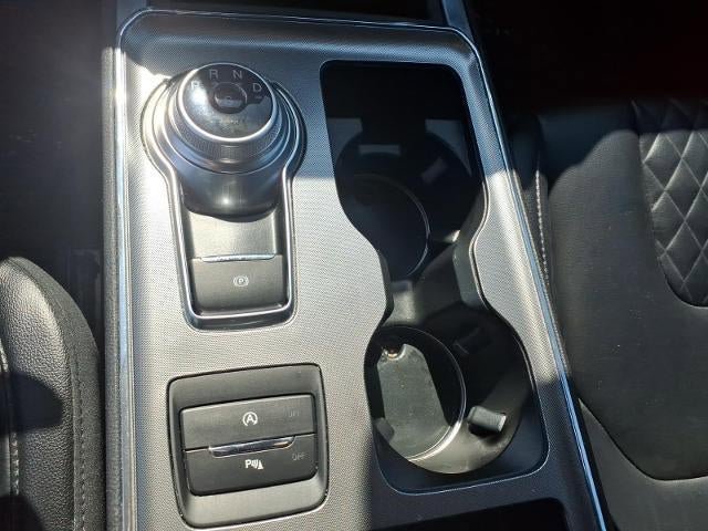 Used 2024 Ford Edge Titanium image 13