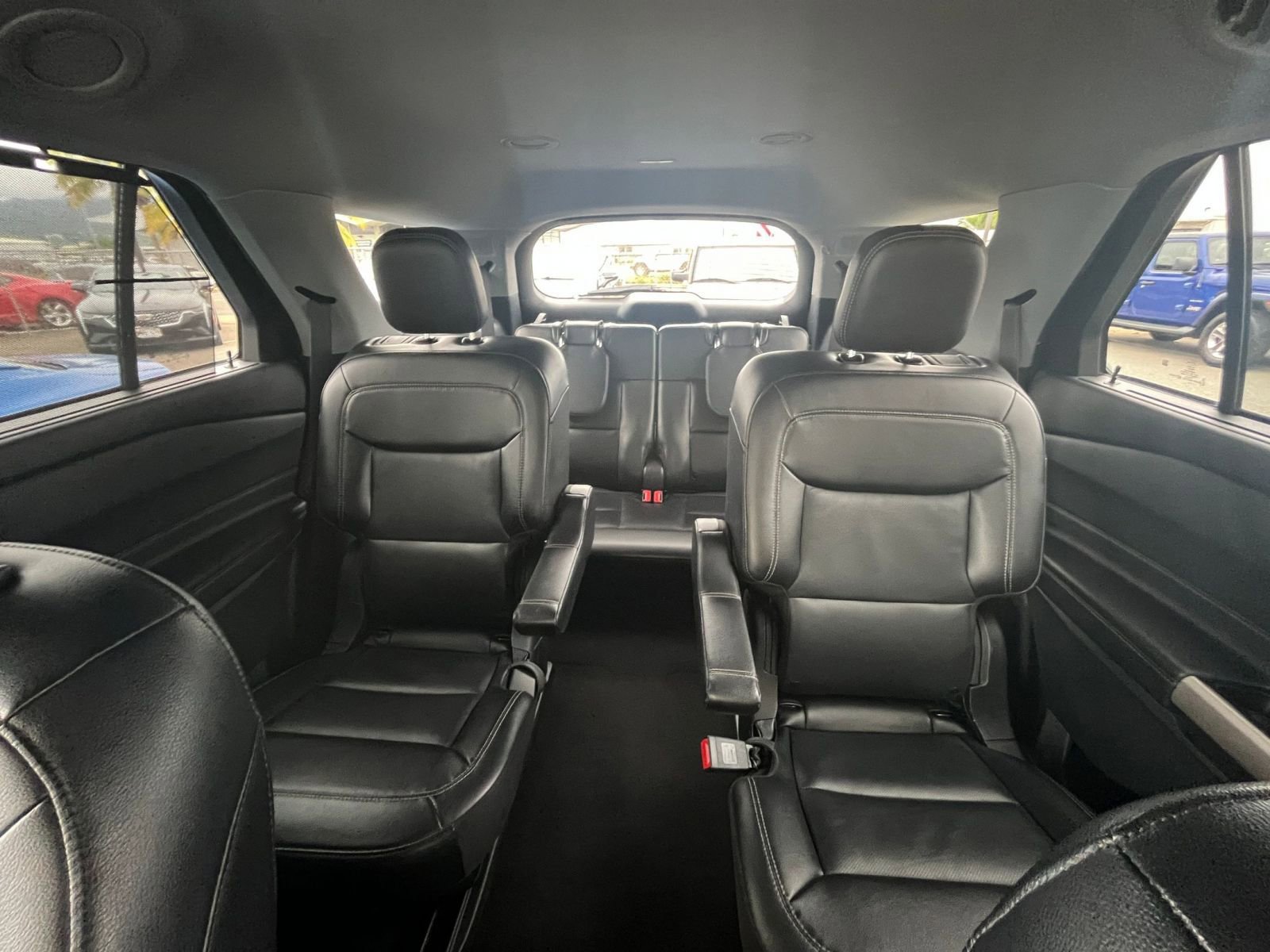 Used 2023 Ford Explorer Limited image 42